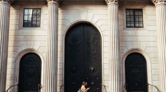 Central banks push ahead with rate hikes despite banking turmoil